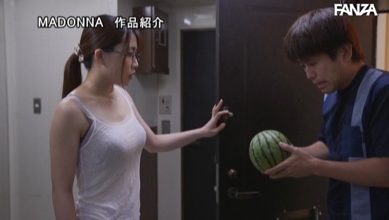 隣家の地味奥さんに欲情した童貞の僕が 立場逆転 汗だく逆種付けプレス で躾けられてしまった時の話です。 一乃あおい