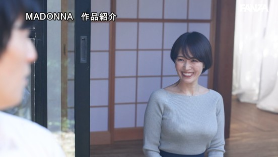 MONROE初の大型新人まさかの中出し解禁！！ 美しい友人の母、接吻と受精に溺れた日々―。 星冬香サンプル１