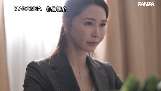 背徳の寝取らせシアタールーム 低俗男たちの醜い肉棒で汚された貞淑妻ー。 愛弓りょう