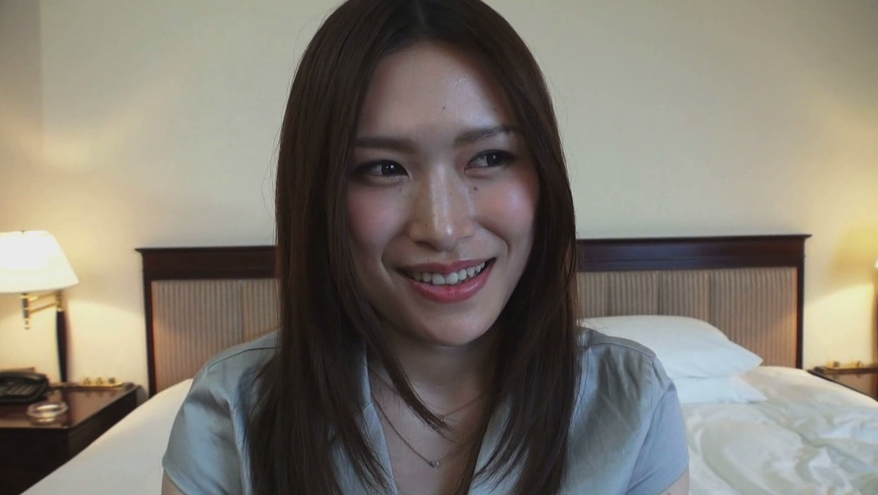 新婚5ヶ月 男性経験は旦那のみ 長瀬涼子 32歳 AV Debutサンプル１