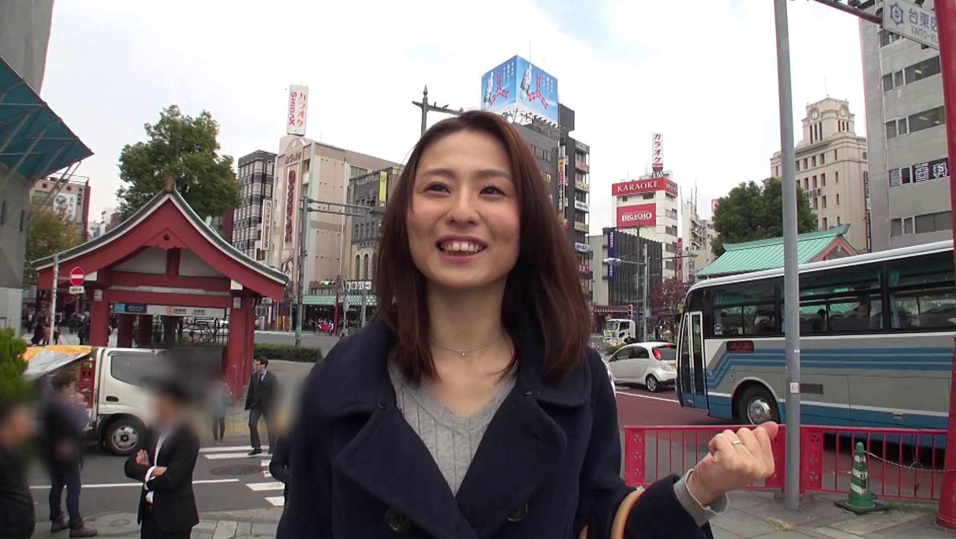 夏の終わり、砂浜で出会ったグッとくるFカップ人妻 前田 可奈子 29歳 第2章 旦那の仕事中に会ったばかりの見知らぬチ○ポ5本で何度もイカされずーっと絶頂 旦那を忘れてイッた回数120超