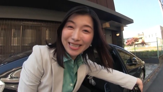 着衣性交桃尻人妻秘書～親子で味わう2泊3日のレンタル妻・ツバキ～ 加藤ツバキ