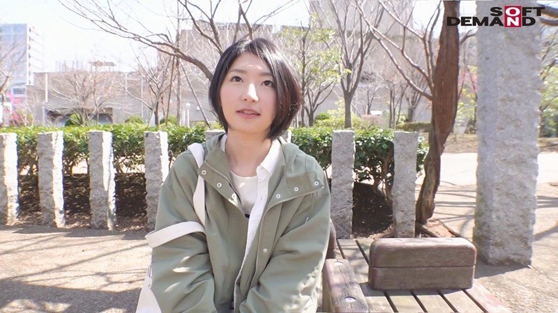 けがれを知らない無垢な顔で、君は愛液を垂らし続けた。 鈴木理子 28歳 AV DEBUTサンプル２
