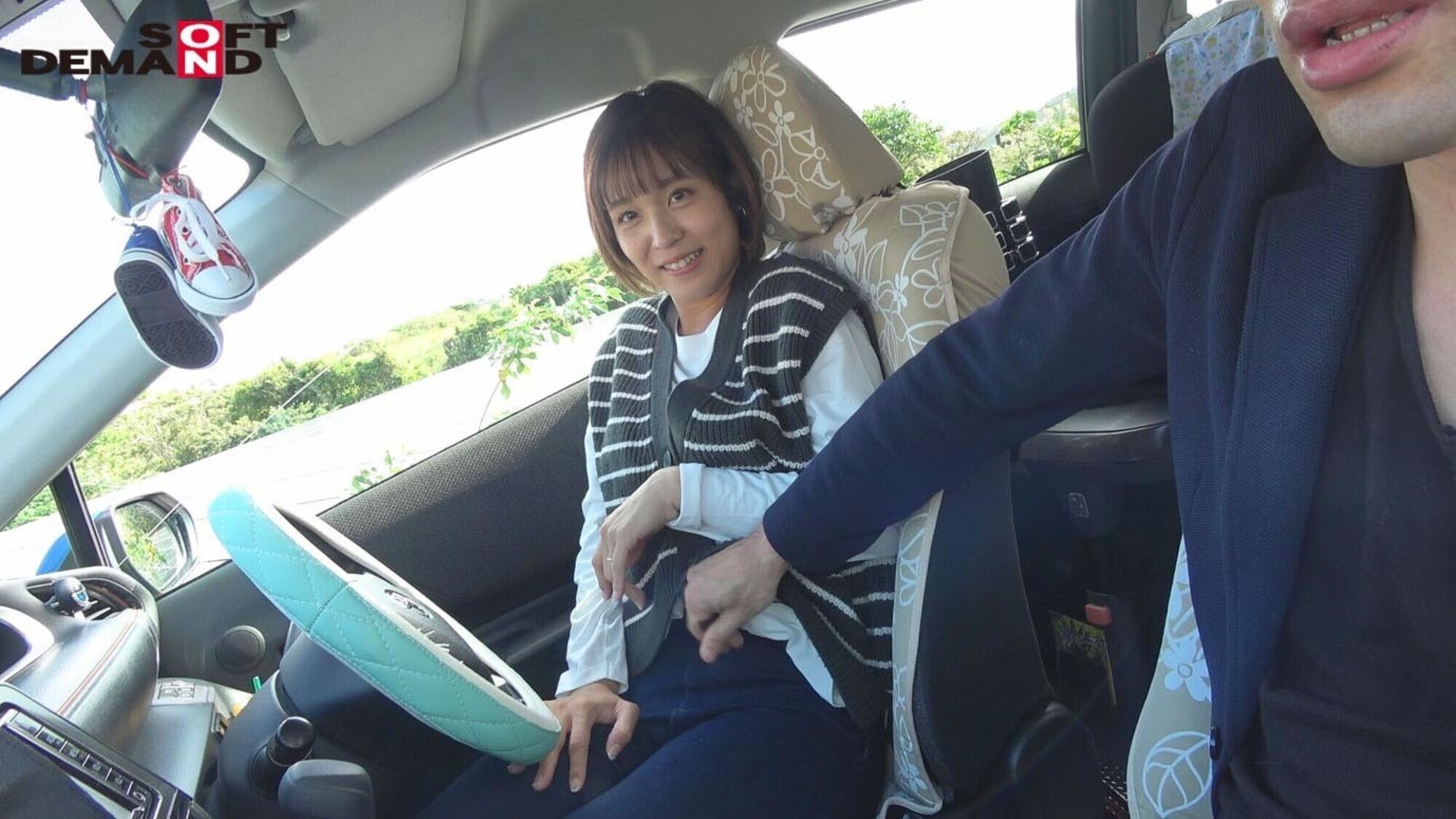 沢山出る母乳で3児を育てるママさんバレーガチ勢の島人 玉城夏帆 29歳 地元沖縄でAV DEBUTサンプル１