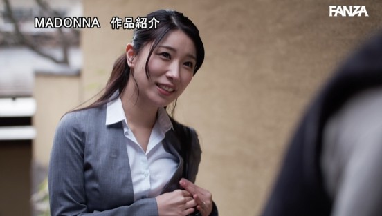 麗しきランジェリー、唾液と精液で汚れた酬いの人妻保険外交員 三比菜々美