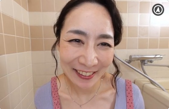 【VR】超高画質8K 上京した僕を出迎えてくれた寮母・礼子さん ホームシックの僕を全身で励ましてくれる全肯定慰め誘惑性交 瀬尾礼子