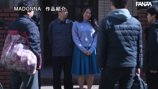 家族皆が巣立った実家で、 母と過ごす近親相姦の日々―。 永峰椿