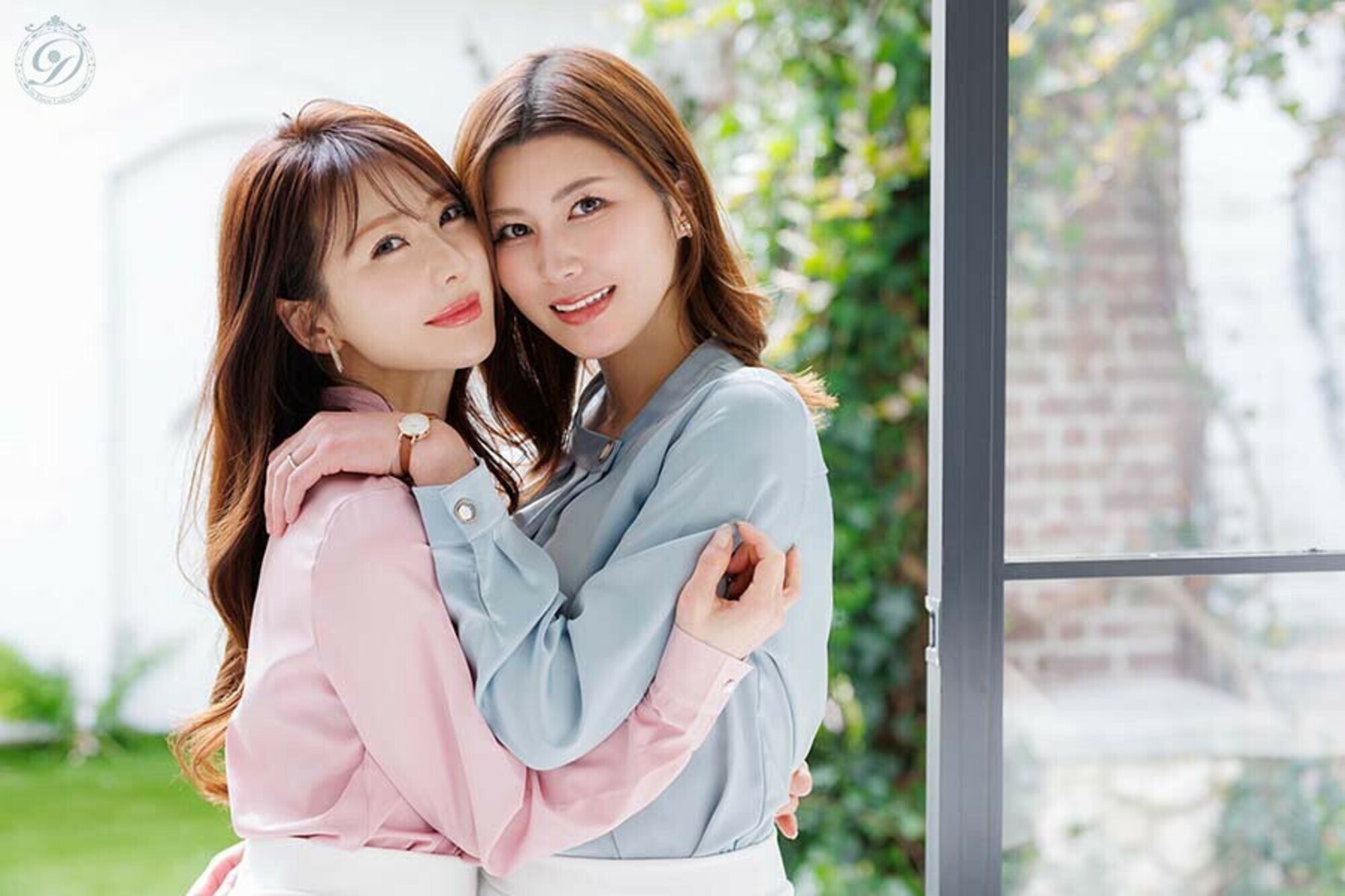 最高の初共演 『僕の配属先はDOTCH？』若手新入社員を奪い合う史上最強クラスのW女上司 小沢菜穂2周年記念×DAHLIAリニューアル記念 小沢菜穂/美乃すずめ
