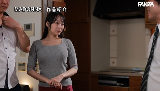拝啓、部長へ。僕は、奥様のデカ尻に住民票を移すと決めました。 蓮実クレア