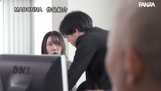 指一本触れられたくないセクハラ上司に膣奥深くまで汚される 絶対服従中出しオフィス